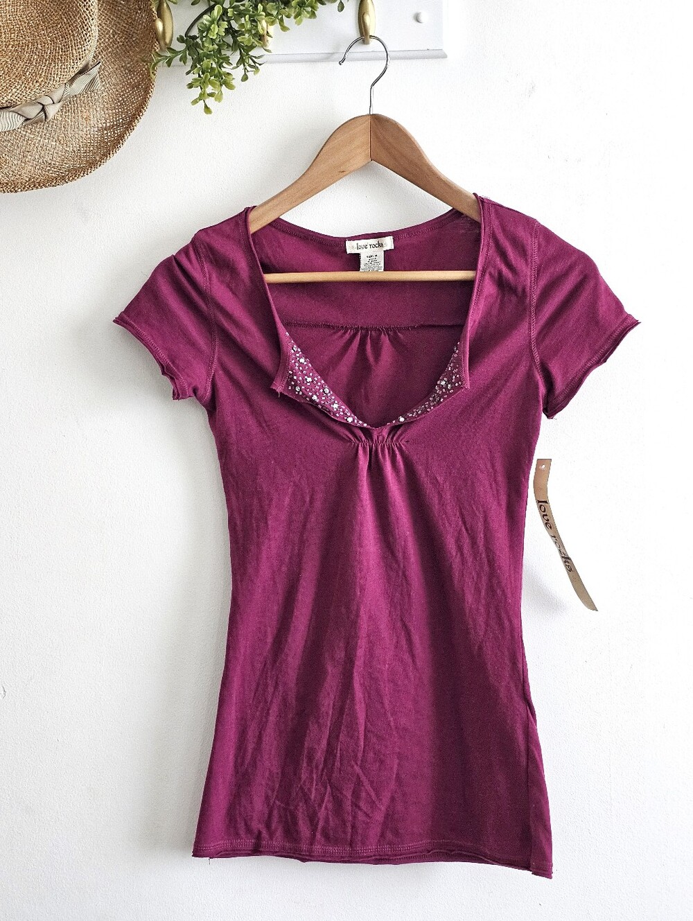 Love Rocks Y2K Embellished Scoop Neck Baby Tee Purple Top Medium NWT